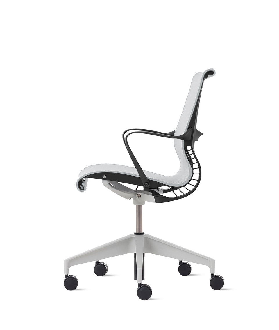 Setu Fixed Arms Chair
