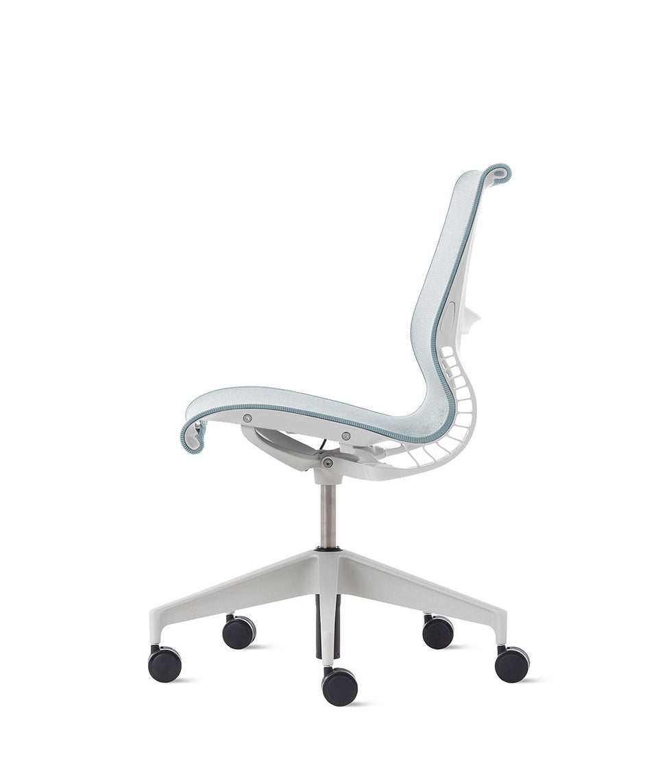 Setu Armless Chair