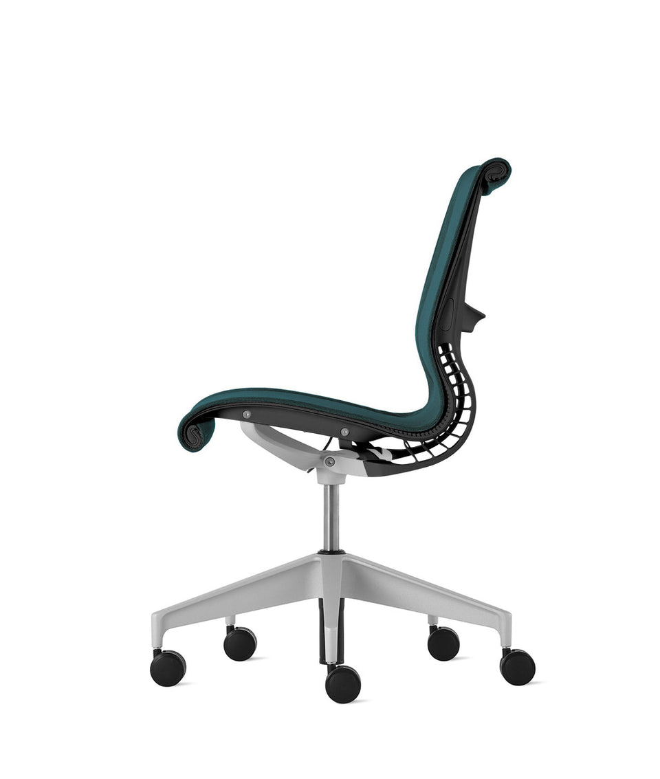Setu Armless Chair