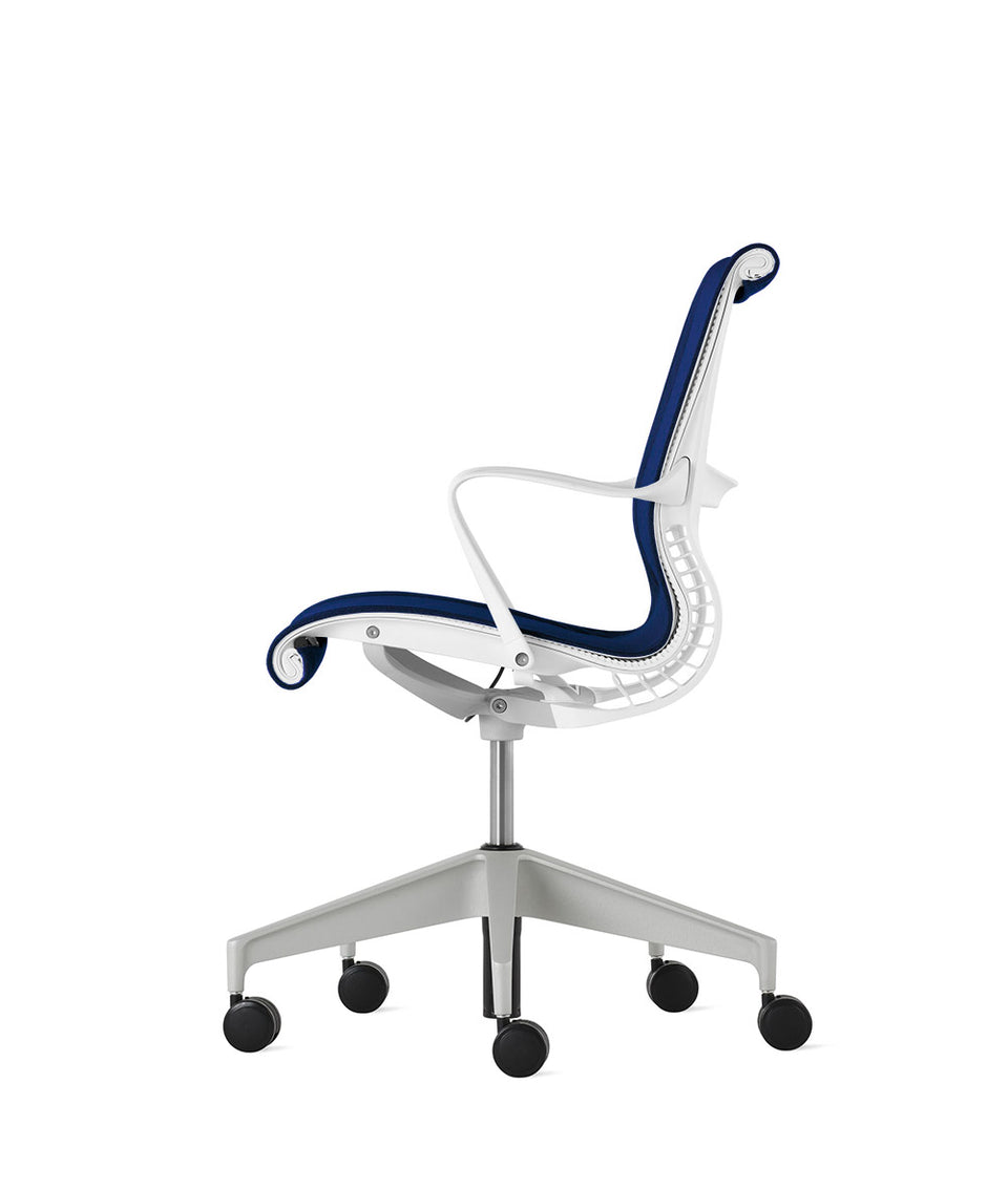 Setu Fixed Arms Chair
