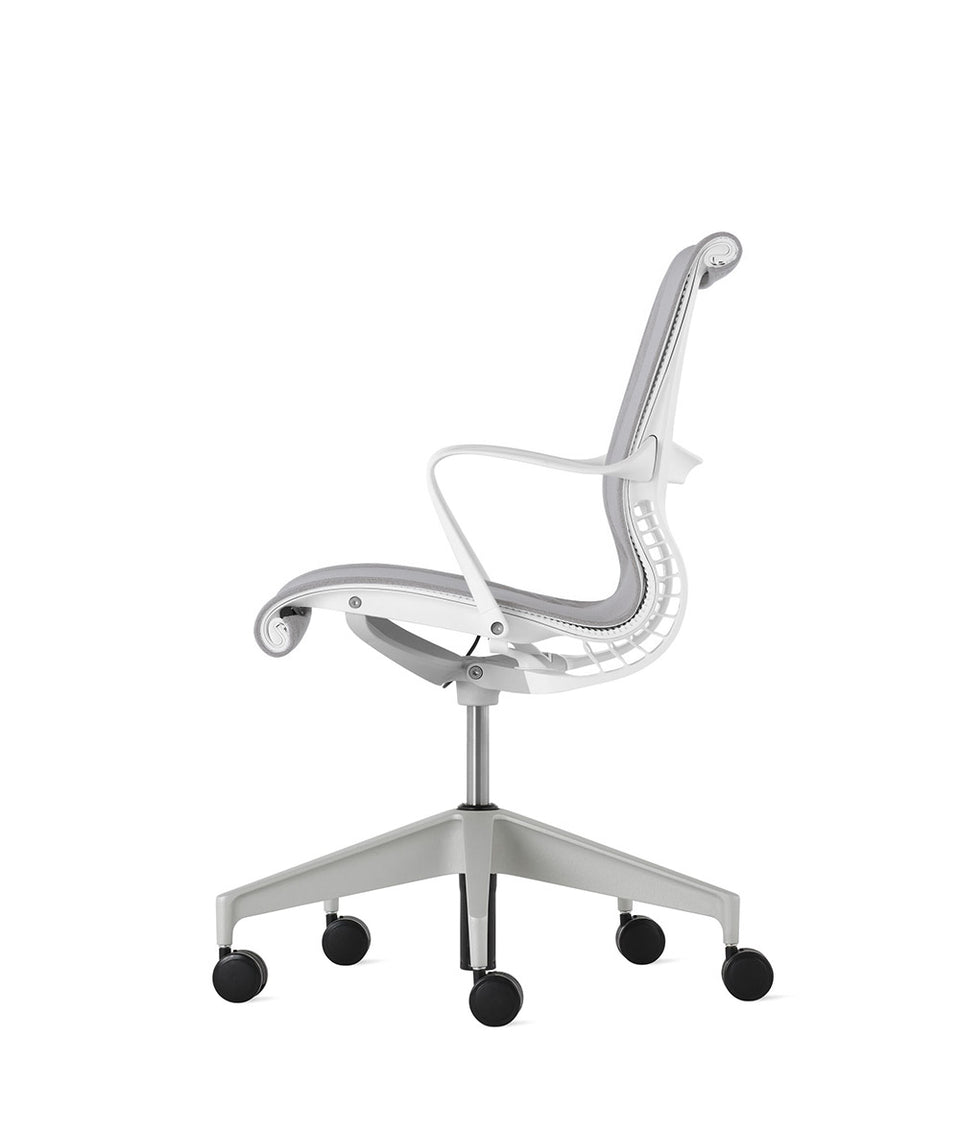 Setu Fixed Arms Chair