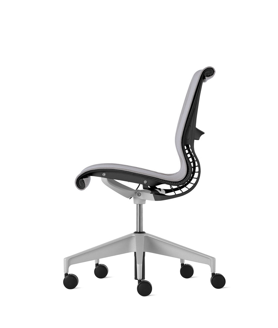 Setu Armless Chair