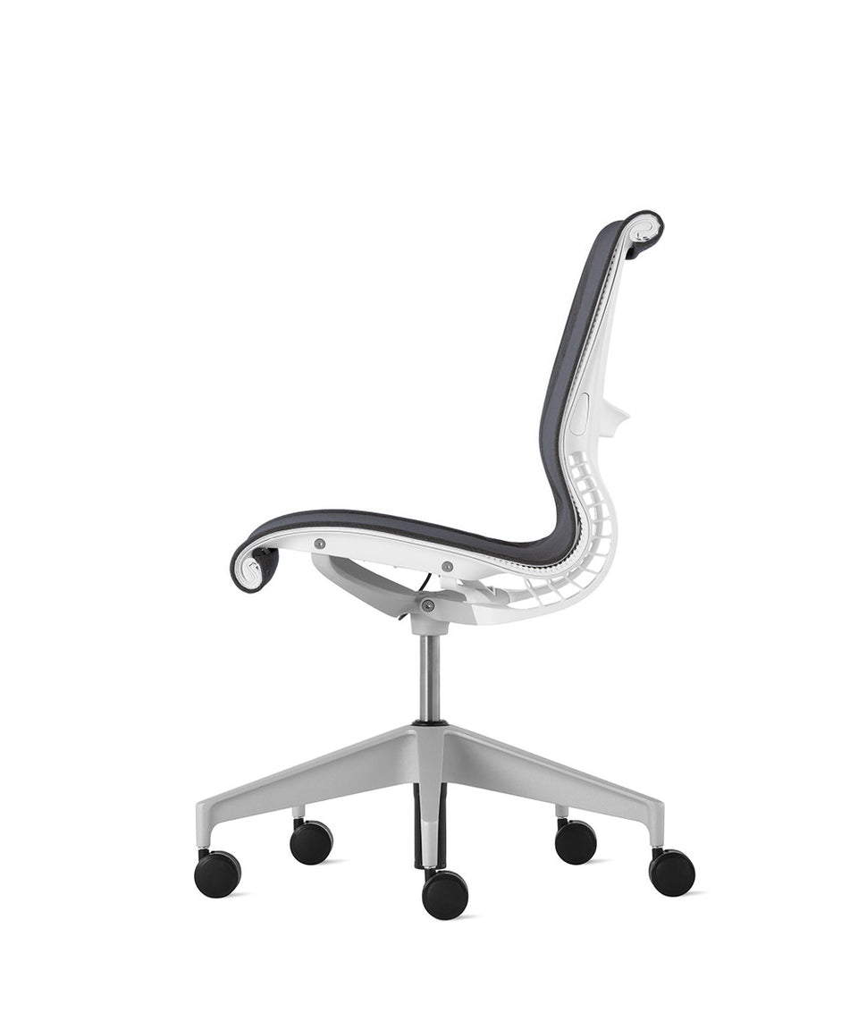 Setu Armless Chair