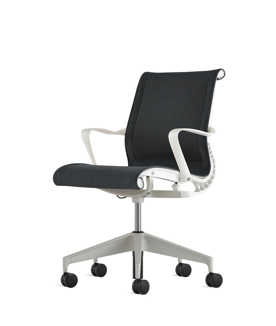 Setu Fixed Arms Chair