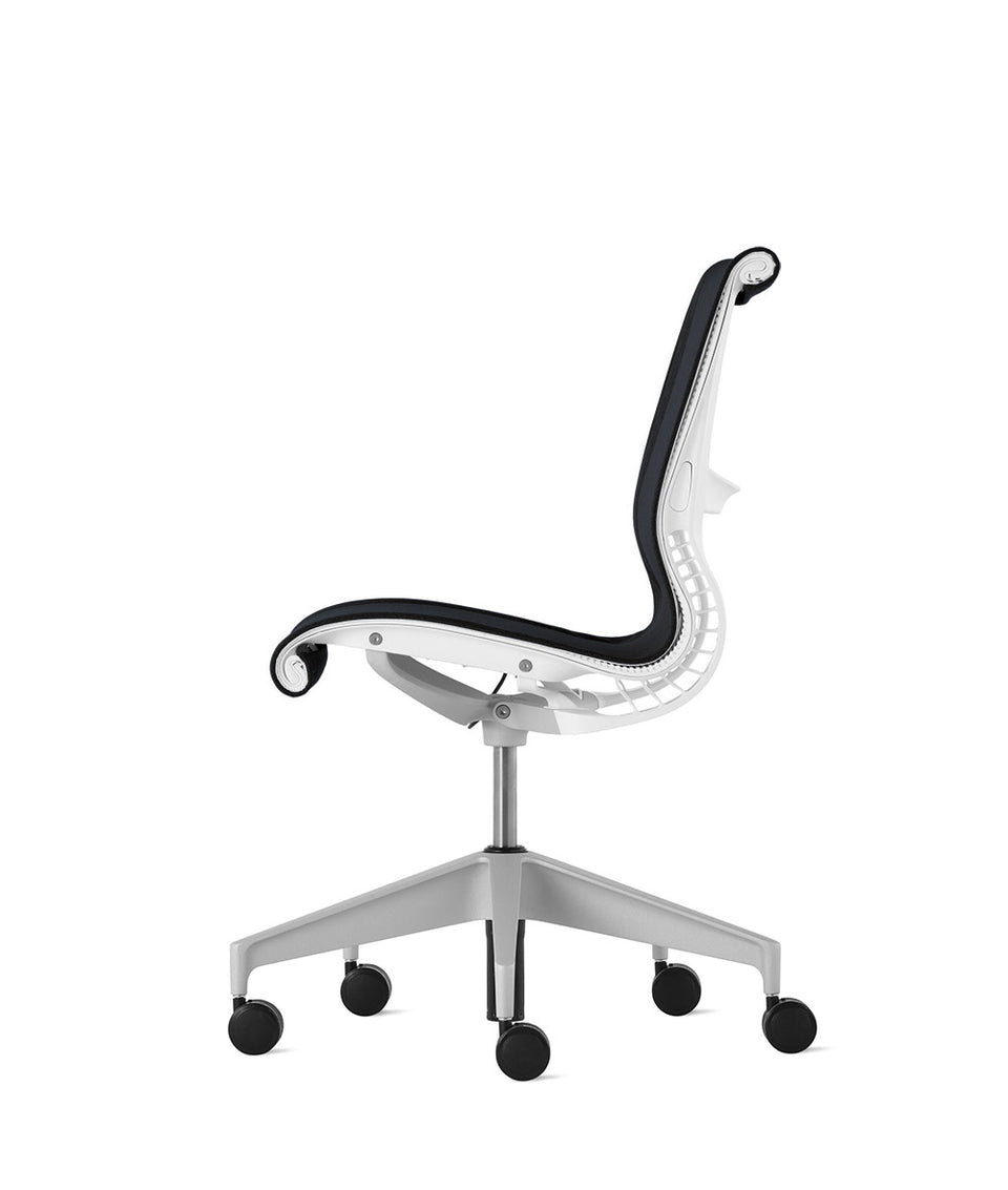 Setu Armless Chair