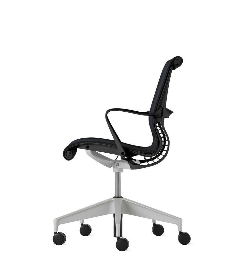 Setu Fixed Arms Chair