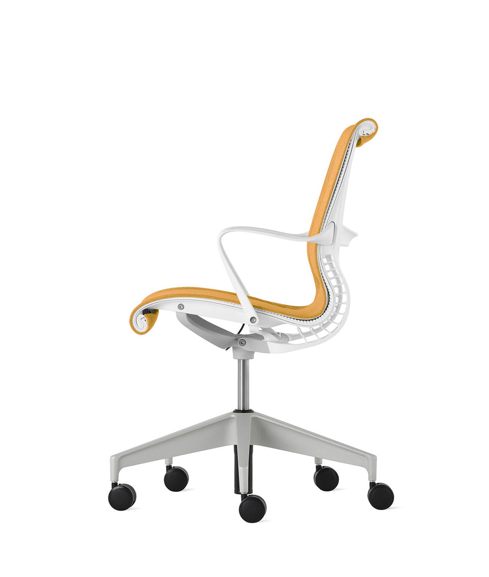 Setu Fixed Arms Chair