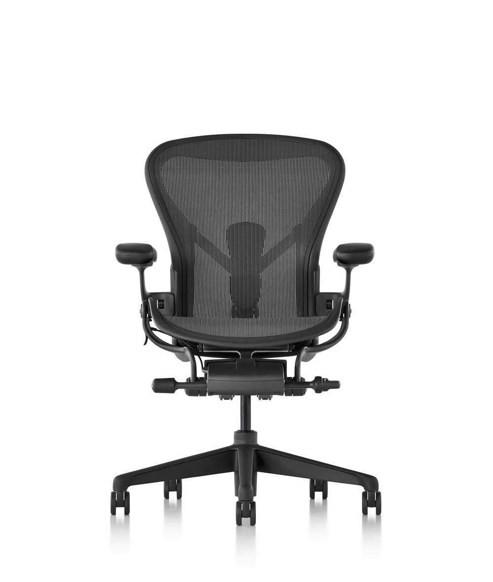 デスクチェア Herman Miller Aeron Chair Aeron Graphite Standard Office Chair | Herman Miller