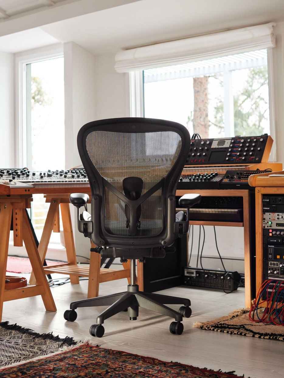 Why I furnish my studio with Aeron Chairs