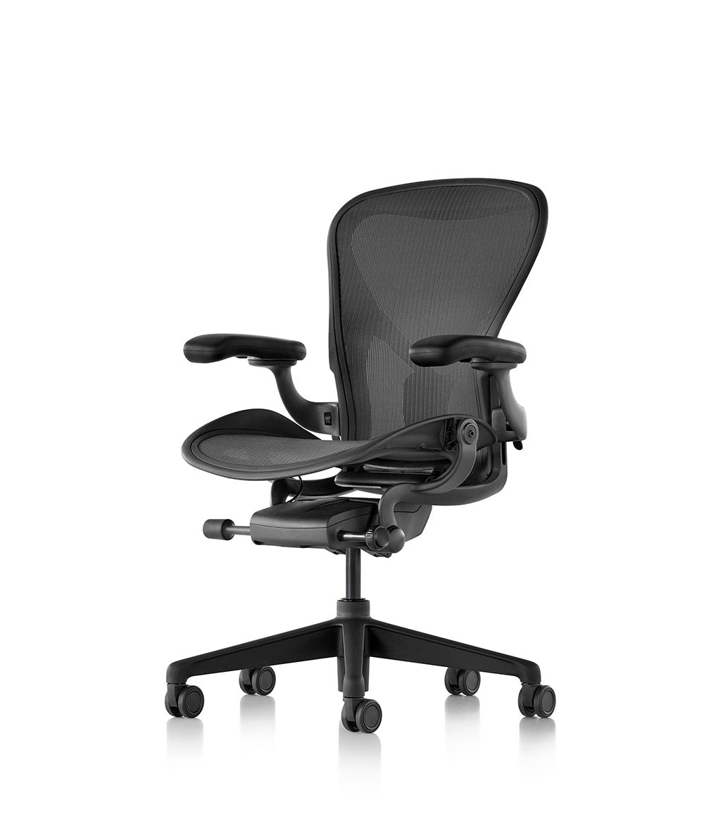 GMFF59○Herman Miller / ハーマンミラー AERON アーロ Aeron Graphite Standard Office Chair | Herman Miller
